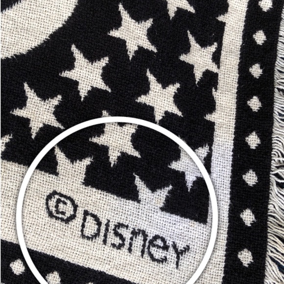 Mickey Mouse Reversible Blanket Woven Fringe Throw Disney Stars Stripes - Picture 10 of 10